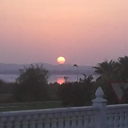 Bed & Breakfast Casa Frente Al Rosa 3*
