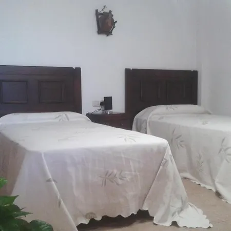 לינה וארוחת בוקר Casa Frente Al Rosa